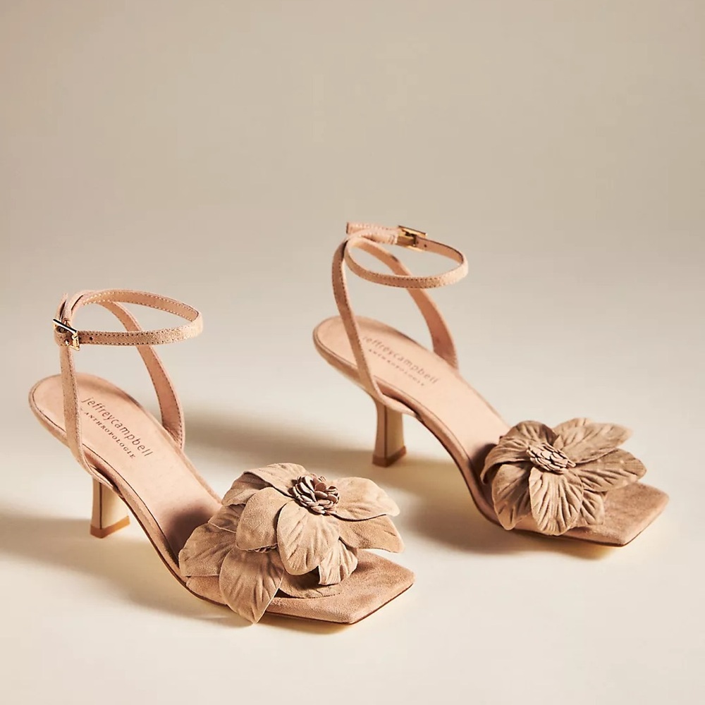 New Jeffrey Campbel Essence Kitten Heels Nude Suede Floral Anthro Womens sz 8.5